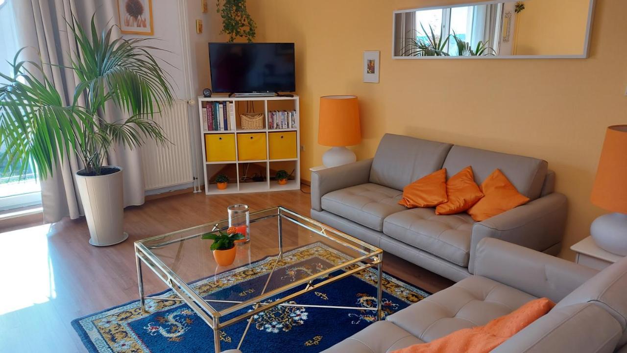 Von-Thuenen Apartment Schwerin  Bagian luar foto