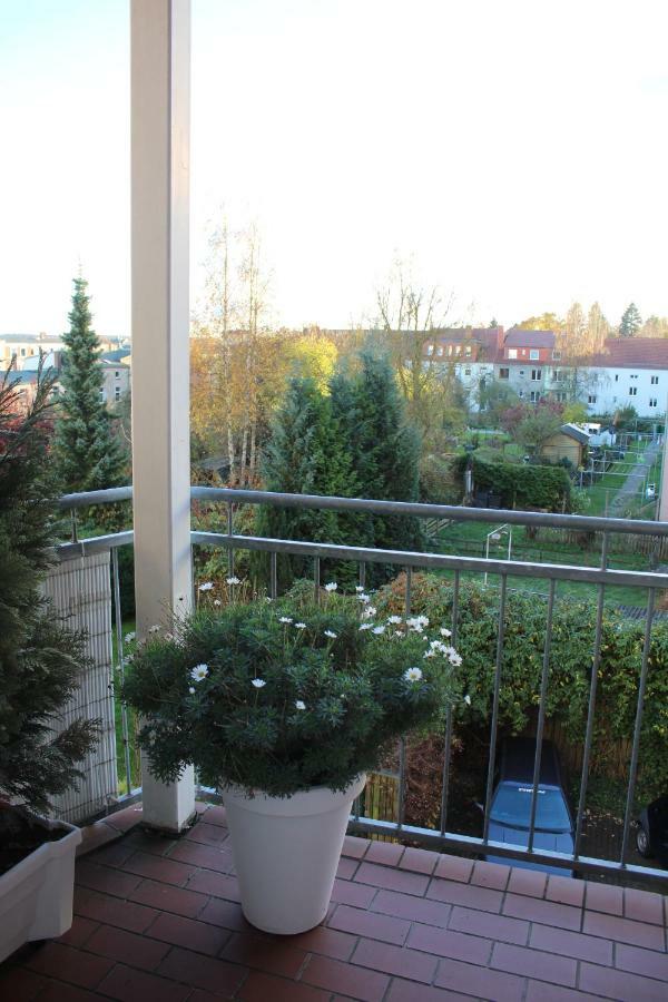Von-Thuenen Apartment Schwerin  Bagian luar foto