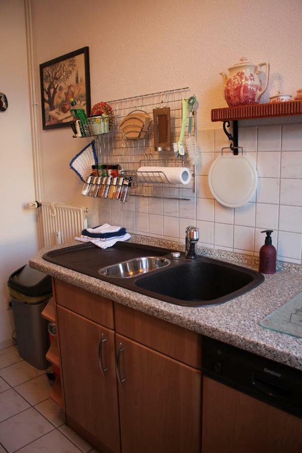 Von-Thuenen Apartment Schwerin  Bagian luar foto