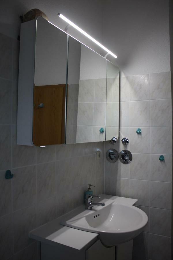 Von-Thuenen Apartment Schwerin  Bagian luar foto