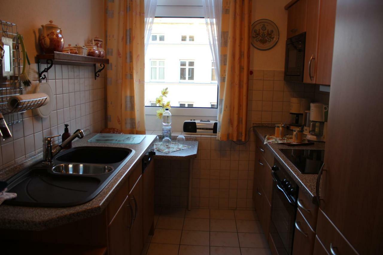 Von-Thuenen Apartment Schwerin  Bagian luar foto